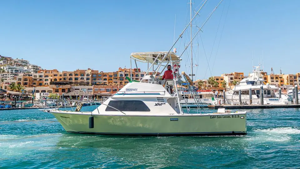 32' Blackfin fishing charter in Cabo San Lucas