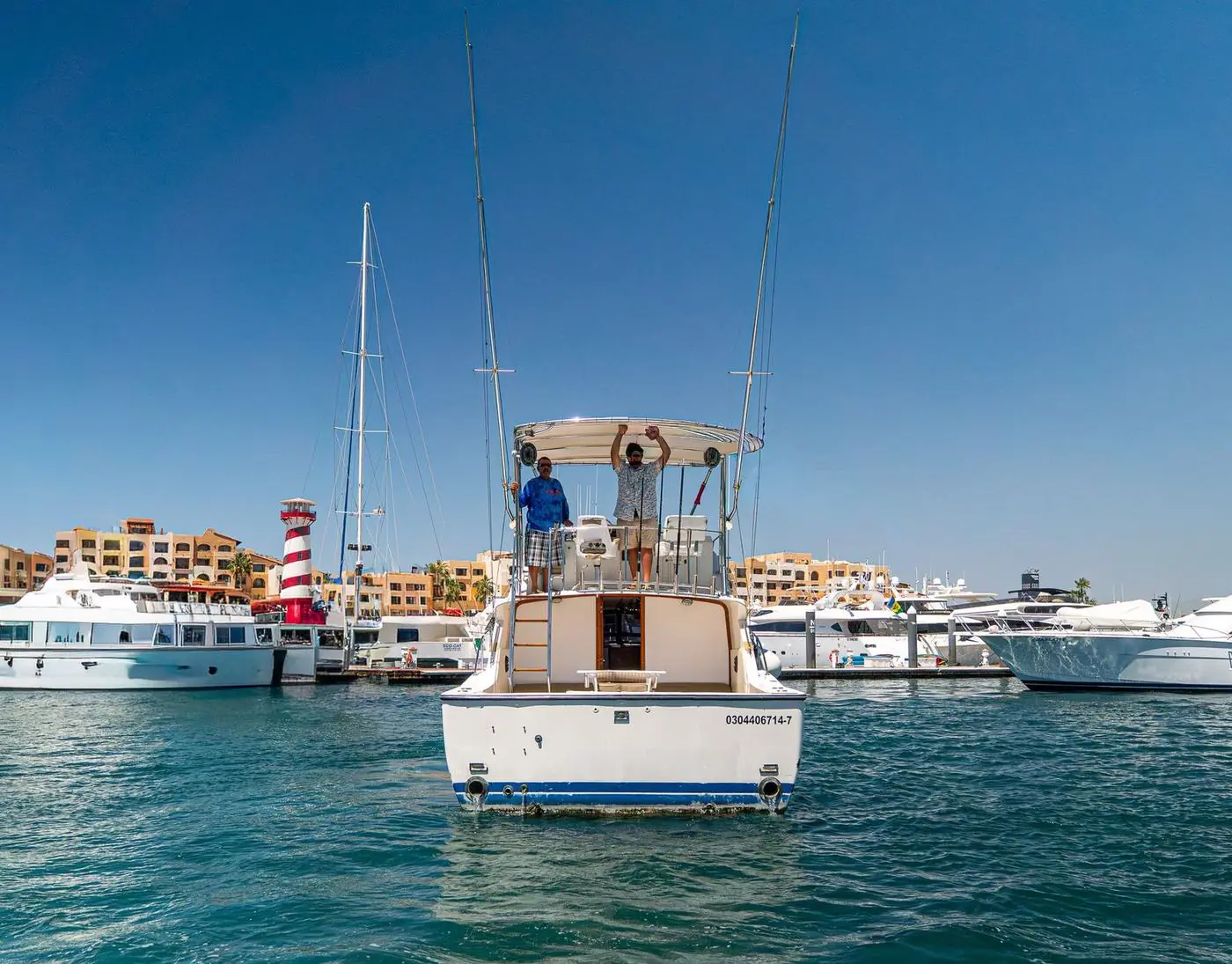 35' Bertram · Stern