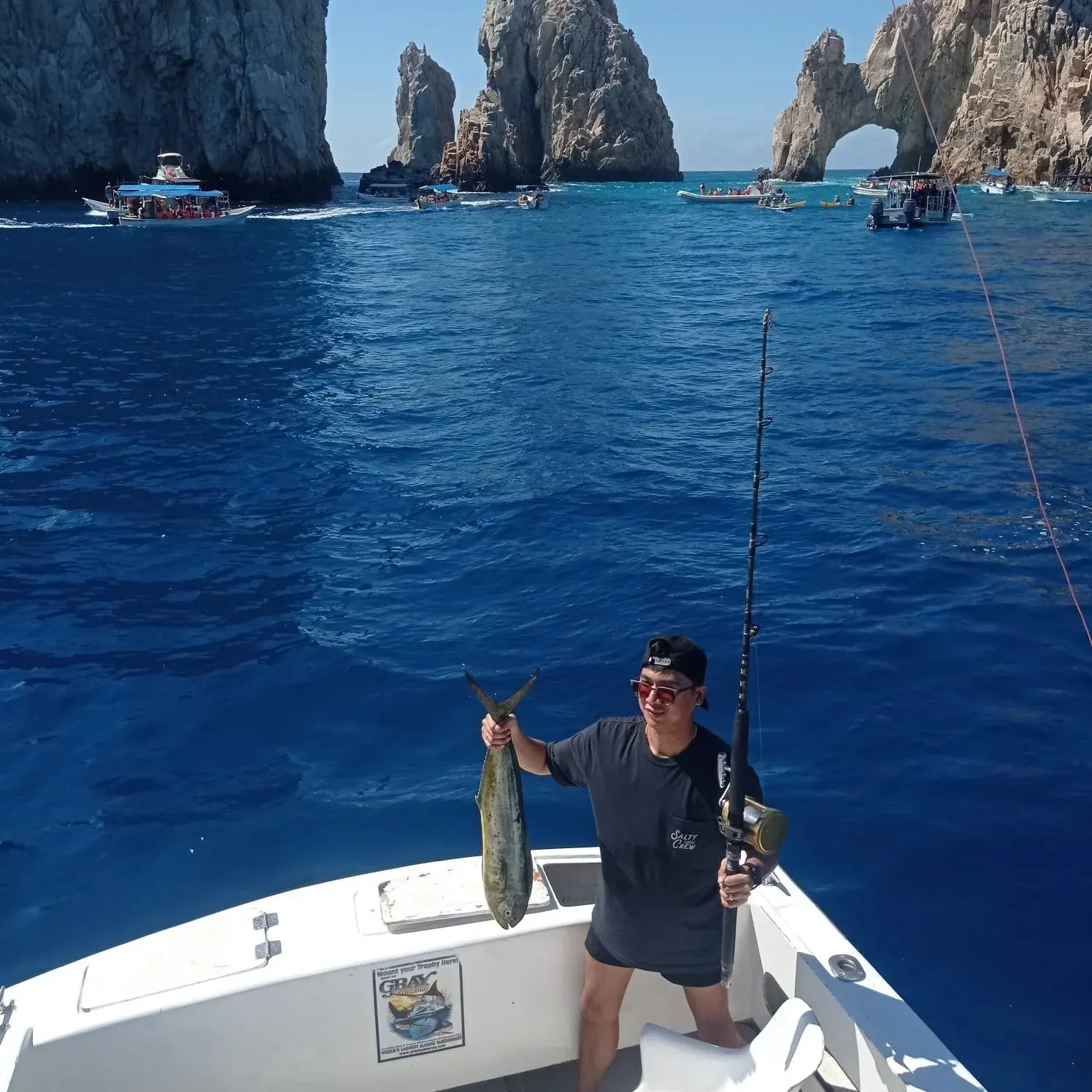 Fishing in front of the Arch · Top Anglers guests in Cabo San Lucas